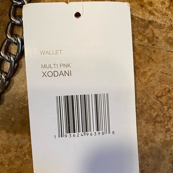 BETSEY‎ Johnson pink floral flap cross body wallet with adjustable chain strap - Picture 8 of 10